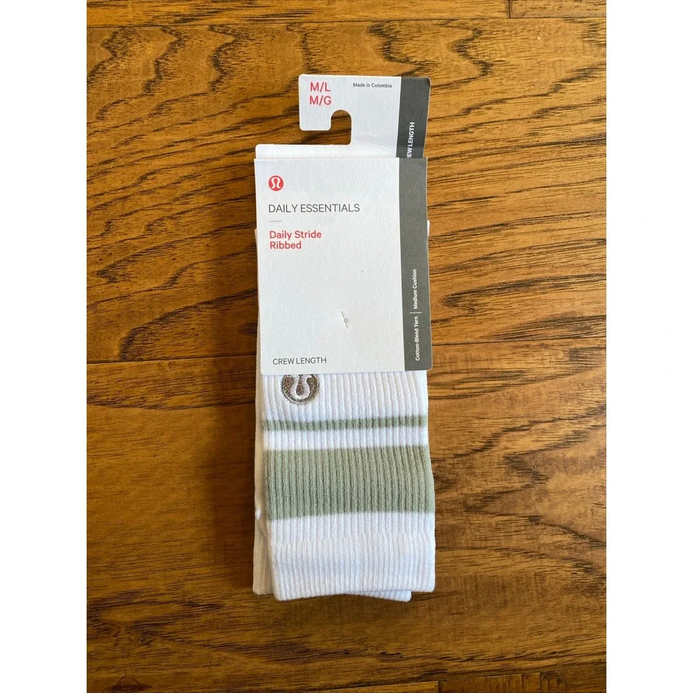 Lululemon Daily Stride Ribbed Crew Socks White‎ Sage Green M/L NWT